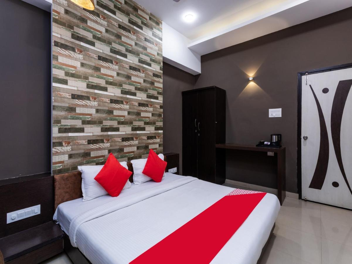Oyo 72937 Hotel Tyagraj Agra  Eksteriør billede
